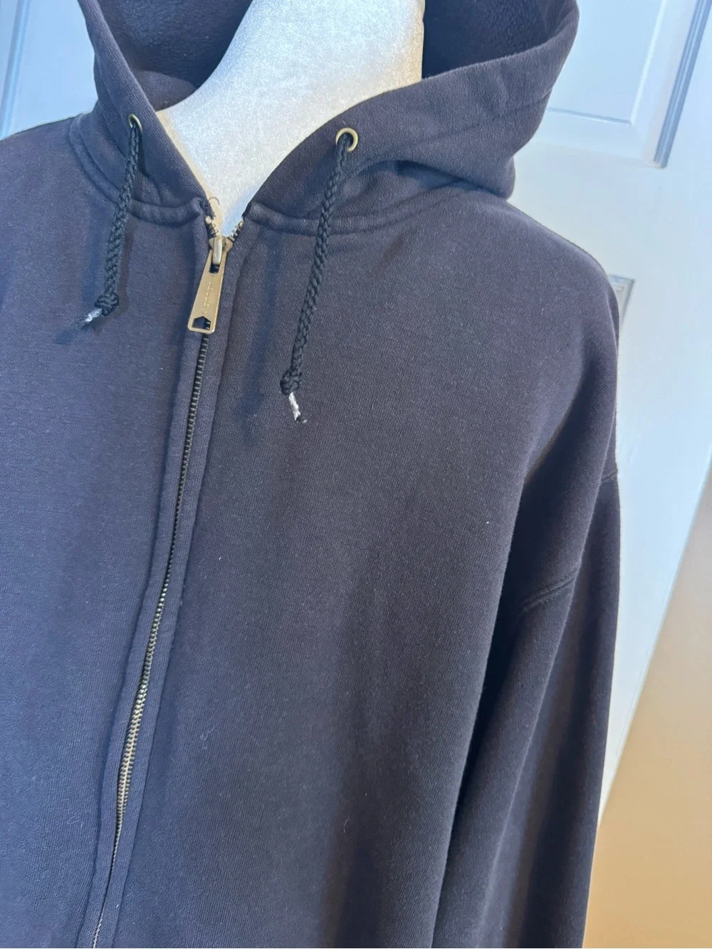 Carhartt Black Zip-Up mid weight hoodie XL no stains no holes - Picture 2 of 8
